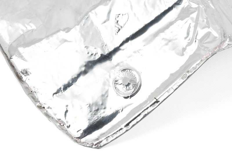 Aislamiento térmico izquierdo OEM 51481970471 para BMW Serie 8 E31 (840Ci, 850Ci, 850CSi). Original BMW.