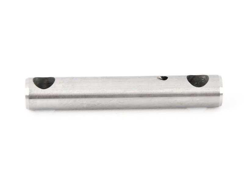 Eje de balancines OEM 11331336942 para BMW R50. Original BMW.