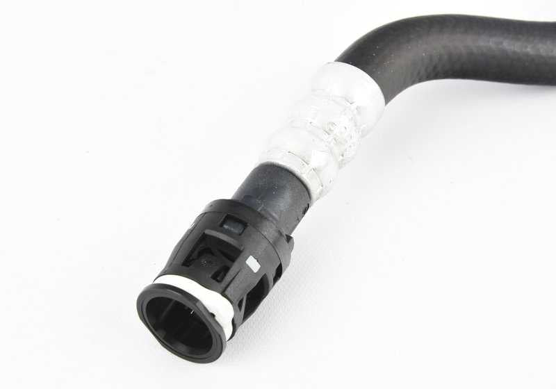 Tubo de retorno del refrigerante OEM 32416753821 para BMW Serie 7 E65 y E66 (735i, 735Li, 745i, 745Li, todos con motor N62). Compatible de 2001 a 2005. Original BMW.