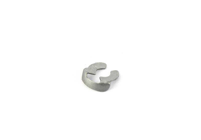 Clip OEM 07129906727 para BMW Motorrad E23, R50 y otros modelos compatibles. Pieza original BMW Motorrad. Ideal para sujeciones en sistemas como depósito de combustible, frenos o refrigeración.