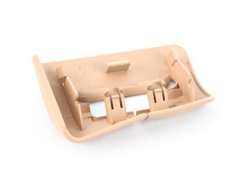 Embellecedor trasero derecho OEM 72118174320 para BMW E38. Original BMW.