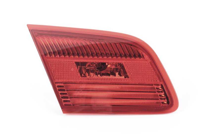 Luz trasera izquierda en tapa del maletero OEM 63217162299 para BMW Serie 3 E92 (2005–2010). Original BMW.