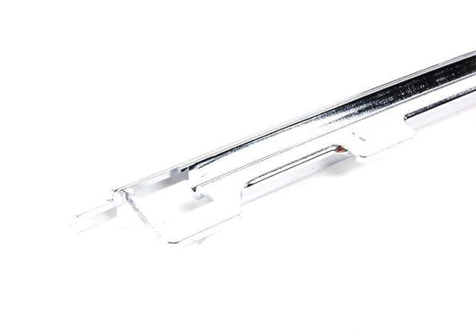 Embellecedor frontal OEM 51118226559 para BMW Serie 5 E39 (525i, 528i, 530i). Compatible con modelos fabricados entre 1996 y 2003. Original BMW.