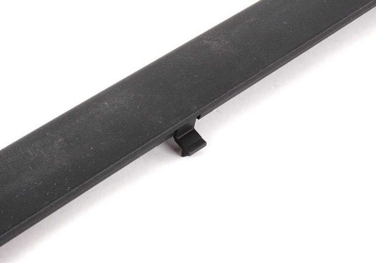 Moldura embellecedora parachoques delantero OEM 51118226565 para BMW E39. Original BMW.