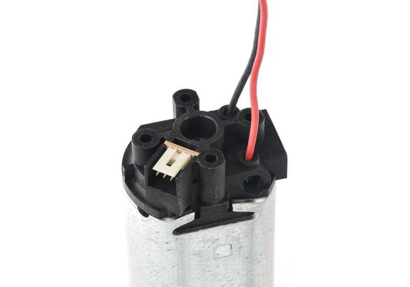 Actuador eléctrico OEM 67317027205 para BMW Z8 E52 (03/2000 - 07/2003). Pieza original BMW.