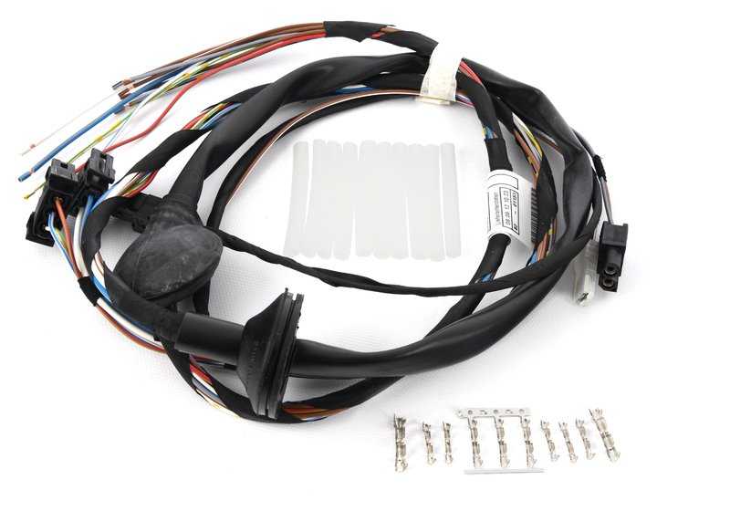 Hazlo para un repuesto de coche BMW similar a este ejemplo:  
Cableado de reparación portón trasero OEM 61128368011 para BMW E36. Original BMW.