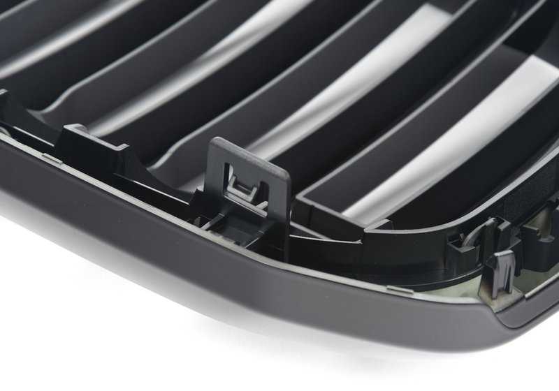 Rejilla decorativa delantera izquierda OEM 51118098087 para BMW F97 (X3 M). Original BMW.