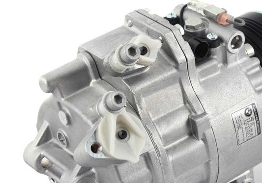 Compressore di aria condizionata per BMW X5 E53 (OEM 64526918000). BMW originale.