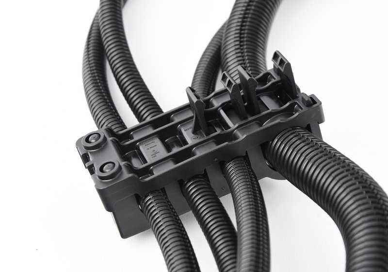 Cableado sensor motor OEM 12518652588 para BMW X5 F15 y X6 F16 xDrive50i. Original BMW.