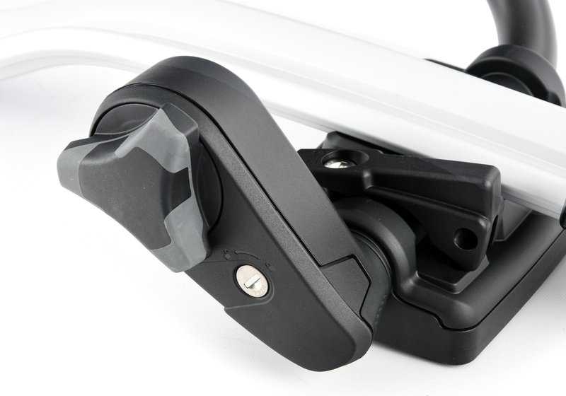 Soporte para bicicleta OEM 82712166924 para BMW E81, E82, E87, F20, F21, F40, F22, F44, F45, F46, F87, E30, E36, E46, E90, E91, E92, F30, F31, F34, F80, G20, G21, F32, F36, F82, G22, E28, E34, E39, E60, E61, F07, F10, F11, F90, G30, G31, G32, E32, E3
