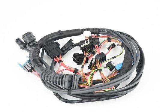 Cableado del motor y módulo de transmisión OEM 12517516998 para BMW E39. Arnés de cables original BMW, ideal para solucionar fallos eléctricos del motor o la transmisión. Compatibilidad exclusiva con BMW E39. Original BMW.