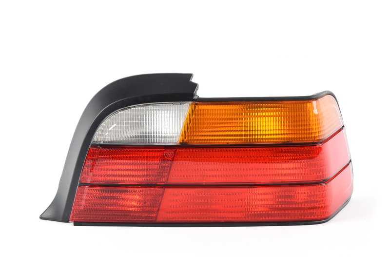 Piloto trasero derecho OEM 63218353270 para BMW E36. Original BMW.