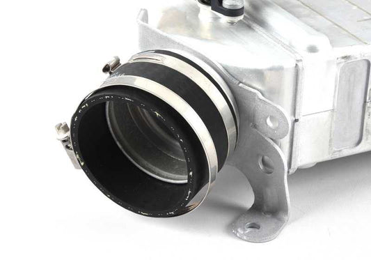 Intercooler OEM 17517589469 para BMW X5 E70 (modelos MGY01, MGY02) y BMW X6 E71 (modelos GZ01, GZ02). Compatible con motores S63. Original BMW.