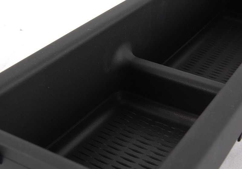 Supplément de console central 51168217927 pour la série BMW 3 E46. BMW d'origine.