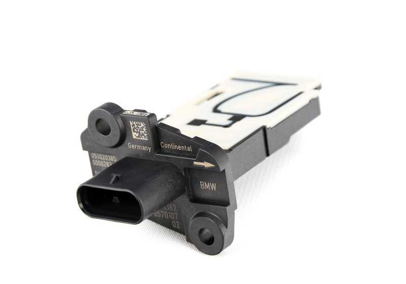 OEM CAUDALIMETER 13628570107 For BMW F20, F21, F22, F23, F45, F46, F30, F31, F34, F32, F33, F36, F10, F11, G30, G31, G32, F48, F39, F25, G01, F26, G02, F15 and for Mini F55, F56, F57, F54, F60. Original BMW und Mini.
