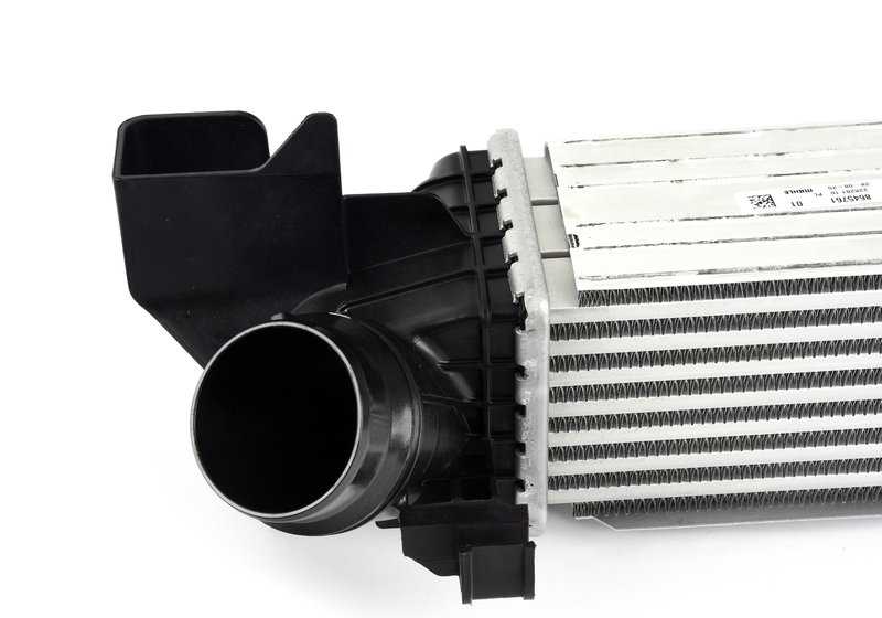 Intercooler OEM 17518645761 para BMW F40, F52, F44, F45, F46, F48, F39 y para MINI F54, F55, F56, F57, F60. Original BMW y MINI.