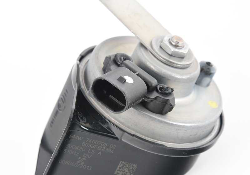 Bocina aguda (Fanfare Hochton) OEM 61337400705 para BMW F22, F23, F30, F31, F36. Original BMW.