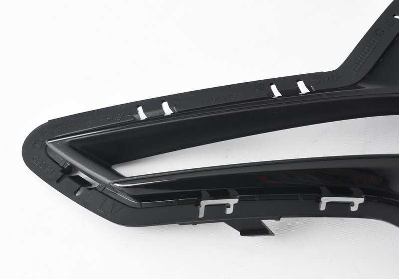 Rejilla lateral izquierda OEM 51117464273 para BMW G20 y G21. Original BMW.