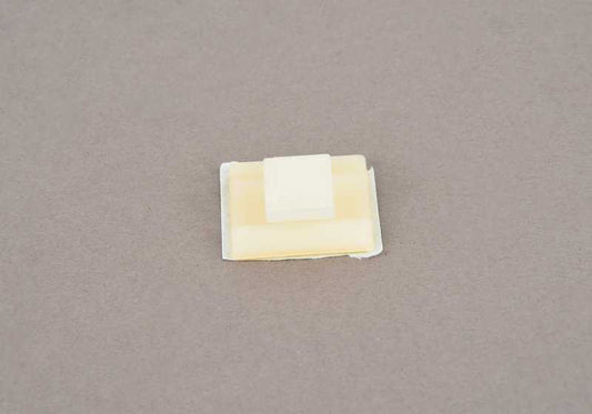 Driving support for BMW E21, E28, E24, E38 (OEM 61131361243). Original BMW