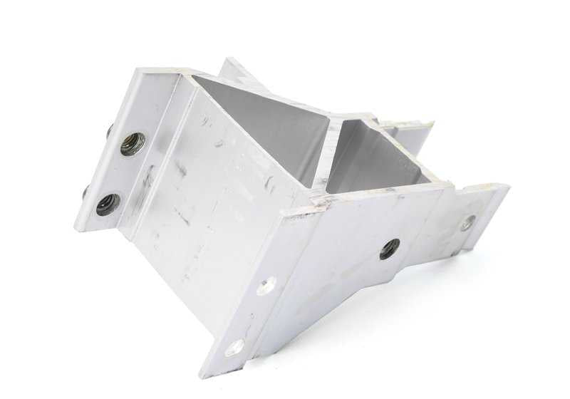 Adaptador izquierdo OEM 51117357215 para BMW F90, G30, G31, G32, G11, G12, F91, F92, F93, G14, G15, G16. Compatible con múltiples versiones del Serie 5, Serie 7 y Serie 8. Original BMW.