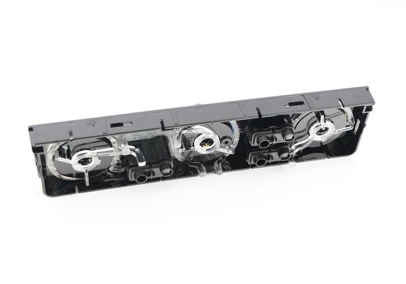Frontal del panel de control del climatizador OEM 64116904311 para BMW E46. Original BMW.