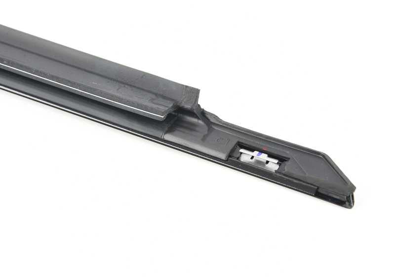 Couvercle extérieur OEM 51337404025 pour la porte d'entrée gauche {BMW F90, G30, G31, G38}. BMW d'origine.