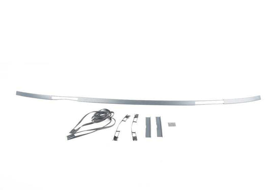 Links gedruckte Deckenform für BMW 3 E46 -Serie (OEM 54218228949). Original BMW