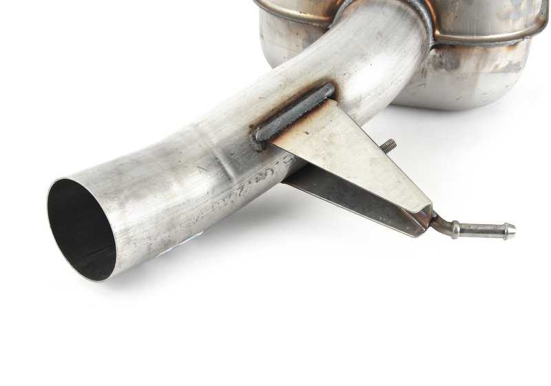 Silenciador trasero izquierdo OEM 18307849760 para BMW 6 F06, F12, F13, F06 LCI, F12 LCI, F13 LCI con motor S63T. Original BMW.