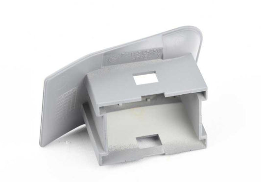 Embellecedor derecho gris OEM 72118174334 para BMW Serie 7 E38. Pieza original BMW. Ideal para cubrir elementos del cinturón trasero. Repuesto original con ajuste perfecto.