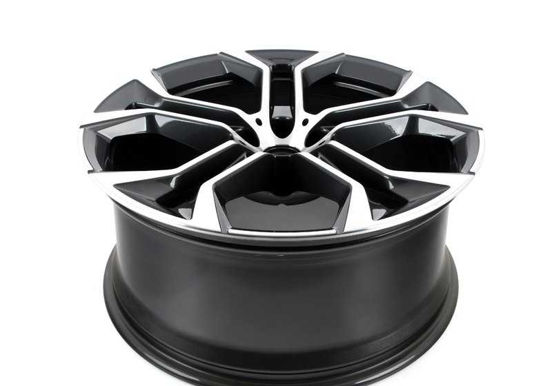 Llanta de aleación original BMW Y-Spoke 744 21" OEM 36116883761 para BMW G05 (X5), G06 (X6), G18 (iX). Acabado bicolor gris orbit brillante. Para eje delantero. Original BMW.