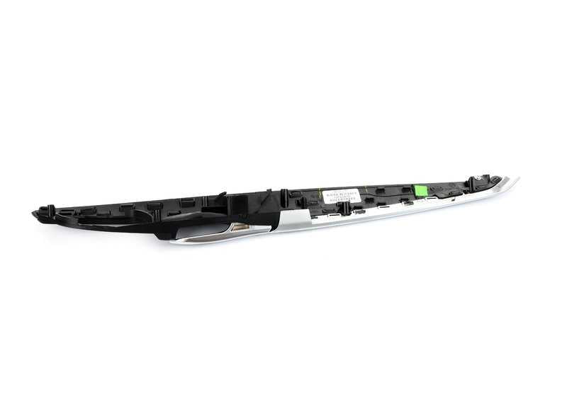 Moldura decorativa izquierda OEM 51417381883 para BMW F15, F85, F16. Original BMW.
