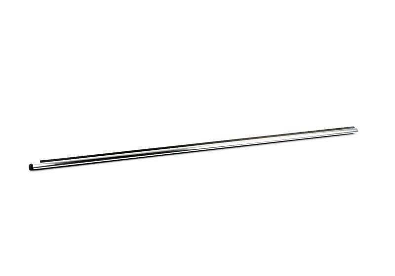 Junta exterior aluminio puerta delantera izquierda OEM 51337404203 para BMW F22, F23, F87. Original BMW.