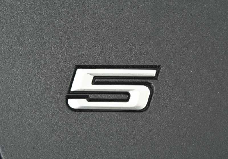 Alfombrillas de goma BMW OEM 51472446336 para BMW F90, F90N, G30, G30N, G31, G31N. Original BMW.