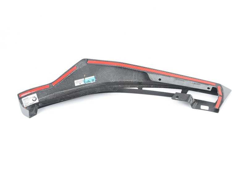 OM 51192472301 Splitter anteriore del carbonio per BMW F90 M5 (Modelli: M581, M582, M583). Compatibile solo con i veicoli prodotti tra 07/2020 e 06/2023. BMW originale.