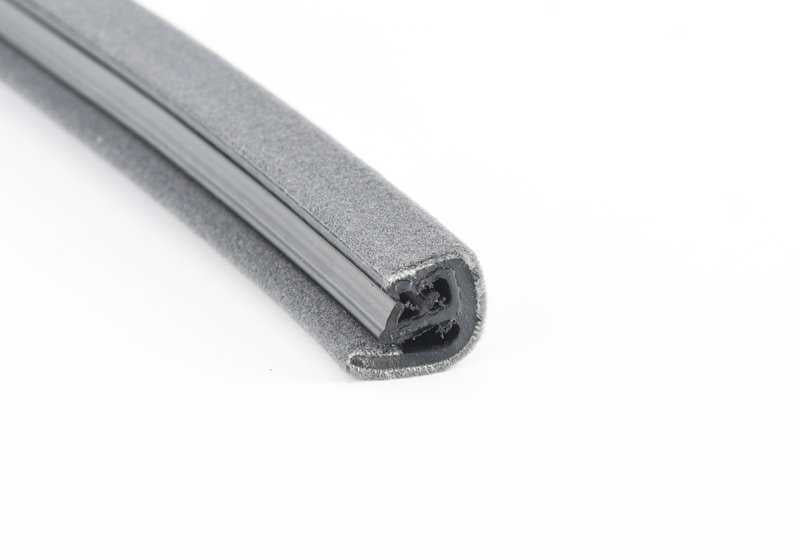 Protector de borde derecho OEM 51728120892 para BMW E34. Original BMW.