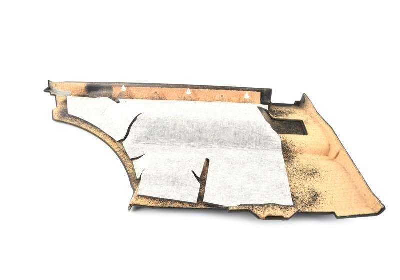 Panel lateral trasero derecho OEM 51438173524 para BMW E36. Original BMW.