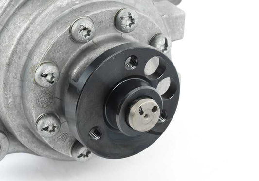 Direção assistida pela bomba a vácuo OEM 32416796721 para BMW F01, f02. BMW original.