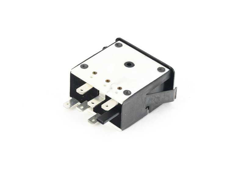 Regulador de transición con conectores planos para BMW E30, E28, E24 (OEM 65121368769). Original BMW