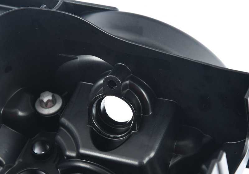 Tapa de culata OEM 11128589942 para BMW F30, F30N, F31, F31N y X3 F25. Recambio original BMW.