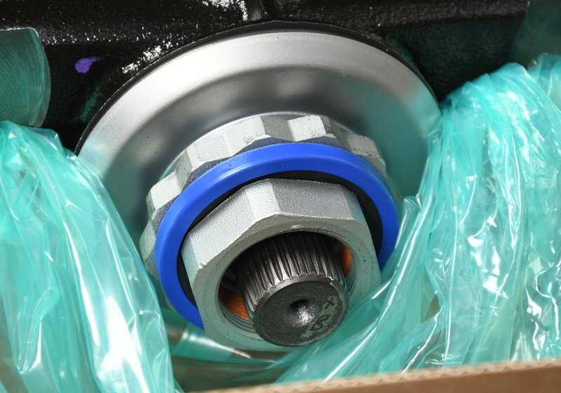 Hinterachsgetriebe for BMW E70 (OEM 33107575338). Genuine BMW