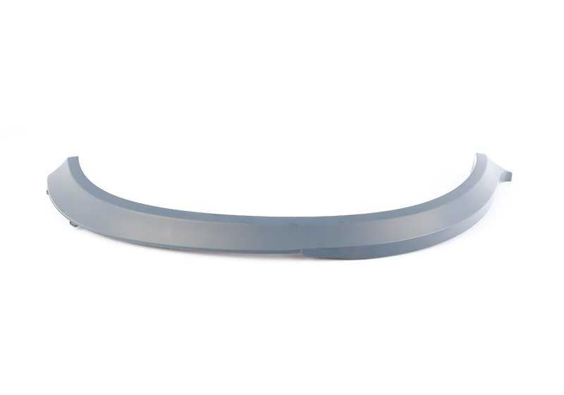 Embellecedor original M para paso de rueda trasero izquierdo imprimado OEM 51777206867 para BMW X5 E70. Pieza original BMW.