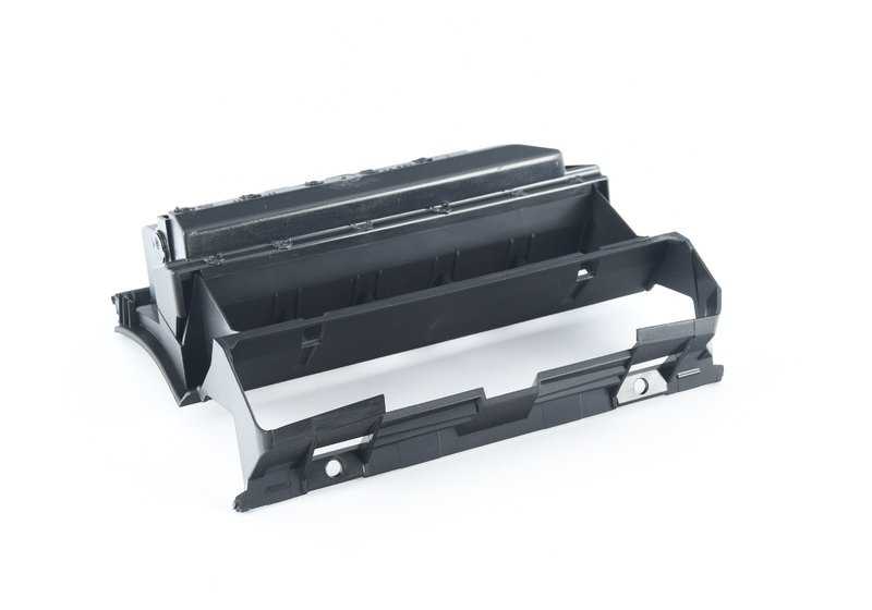 Soporte delantero OEM 51168230901 para BMW E46. Pieza original BMW. Compatible con todos los modelos BMW Serie 3 E46. Repuesto ideal para estructuras frontales del vehículo.
