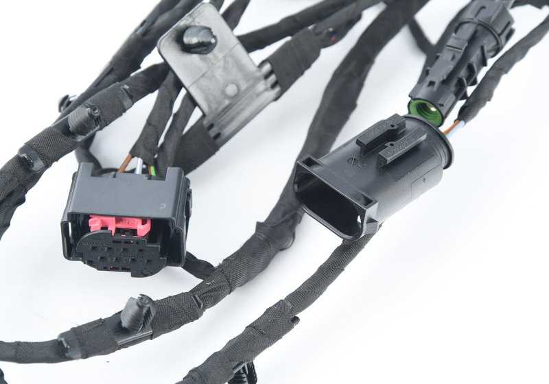 Cableado delantero OEM 61129292843 para BMW F06, F06N, F12, F12N, F13, F13N. Recambio original BMW.