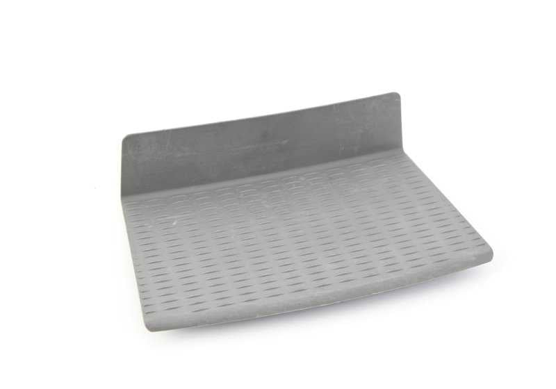 Inserto trasero superior OEM 51167156476 para BMW E90, E91. Compatible con modelos 316d, 316i según versiones y años indicados. Color gris. Original BMW.