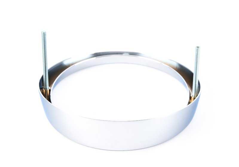 Aro embellecedor cromado izquierdo OEM 63211353317 para BMW E30, E31, E32, E34, E36, Z1. Recambio original BMW.