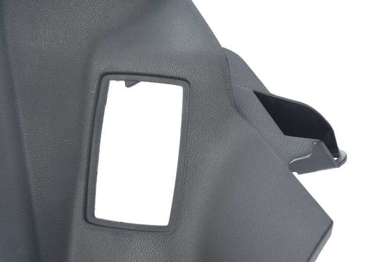 Tampa do estribo direito preto OEM 51477446642 para BMW X3 {F97, F97N, G01, G01N, G08, G08E, G08F, G08N} e X4 {F98, F98N, G02, G02N}. BMW original.