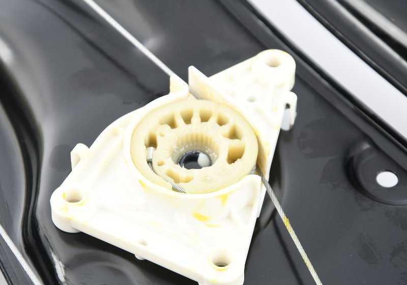 Elevalunas trasero izquierdo OEM 51377198049 para BMW E93. Original BMW.