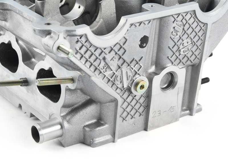 Culata de motor con árboles de levas OEM 11121739980 para BMW E36. Repuesto original BMW.