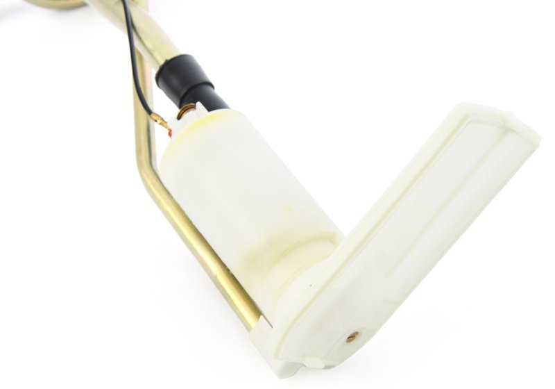 Bomba de combustible con sistema de aspiración OEM 16141179414 para BMW E30 318i (modelos con motor M10, cambio manual y automático, años 1982–1987). Original BMW.