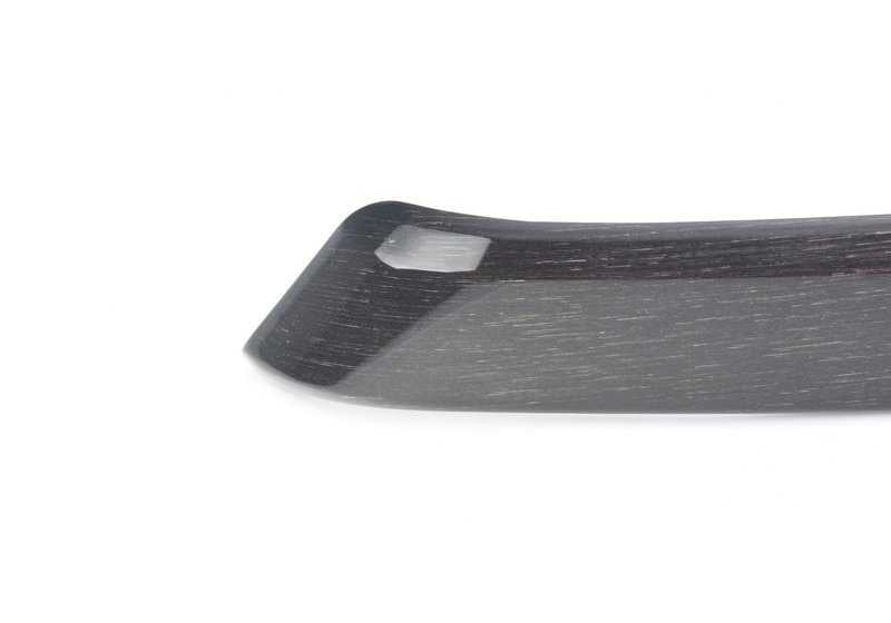Moldura decorativa puerta trasera derecha OEM 51427258142 para BMW E90, E91. Acabado en bambú antracita. Original BMW.